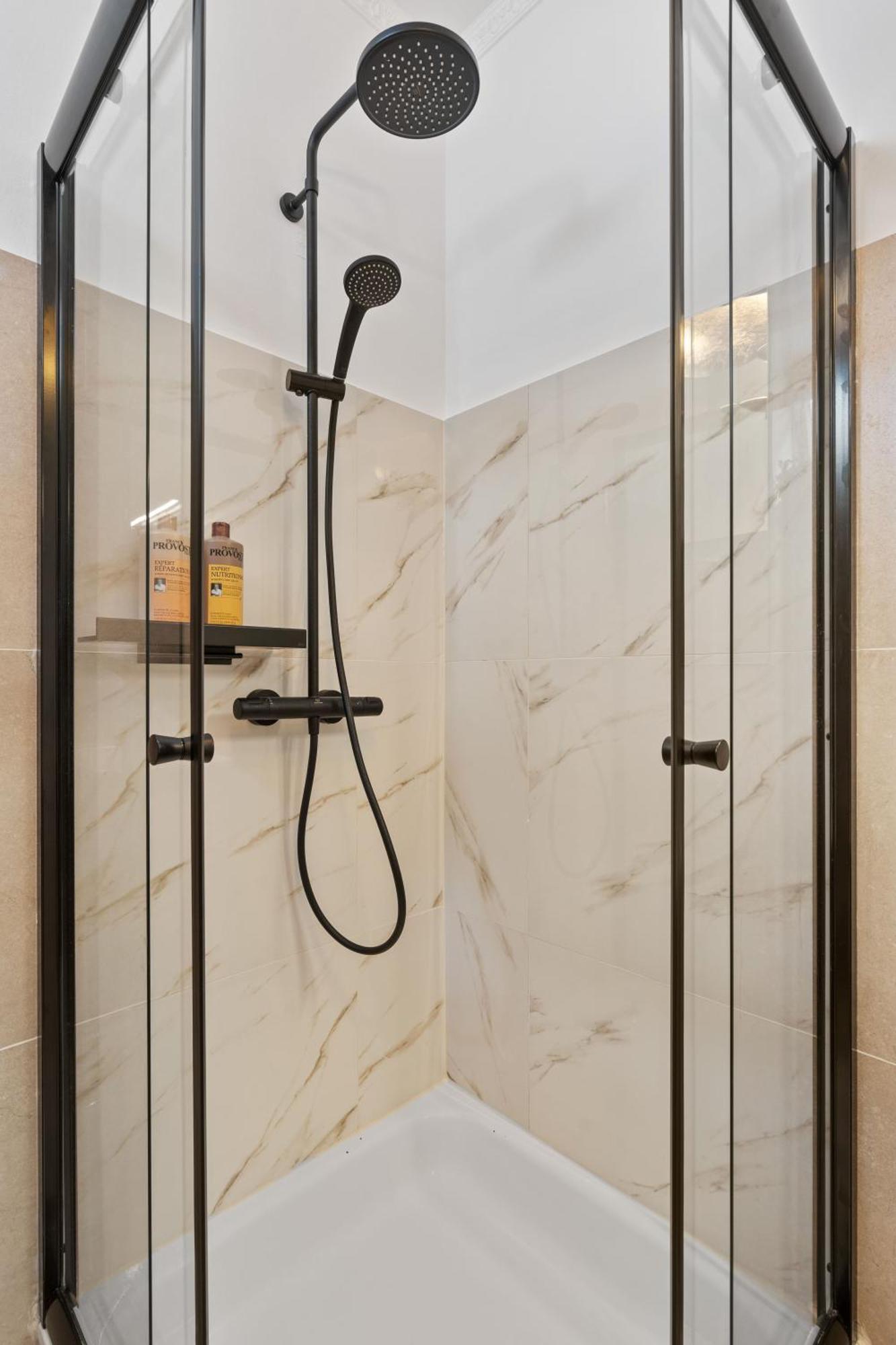 Designer Comfort In Bonnevoie-nord-verlorenkost Apartment *