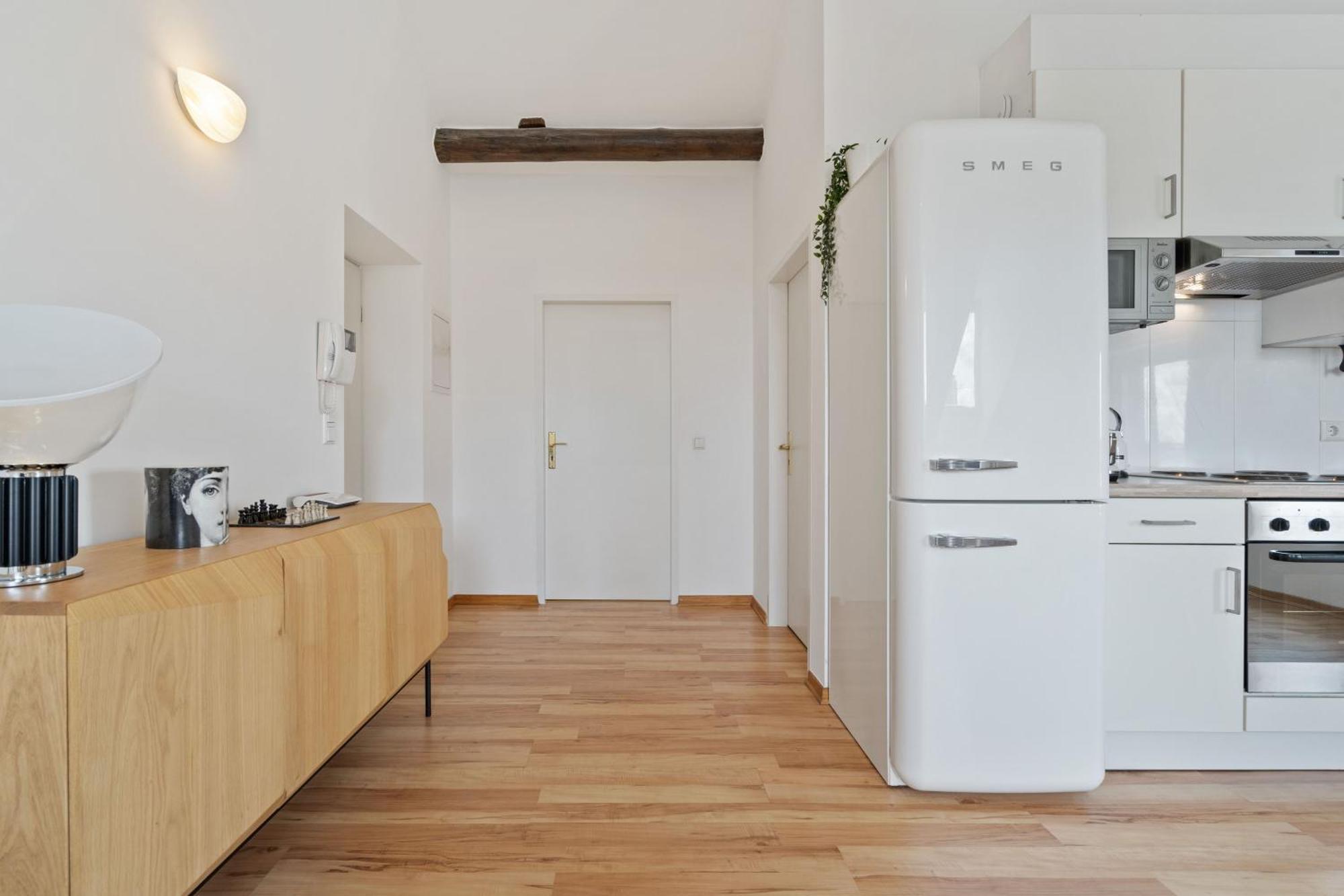Designer Comfort In Bonnevoie-nord-verlorenkost Luxembourg